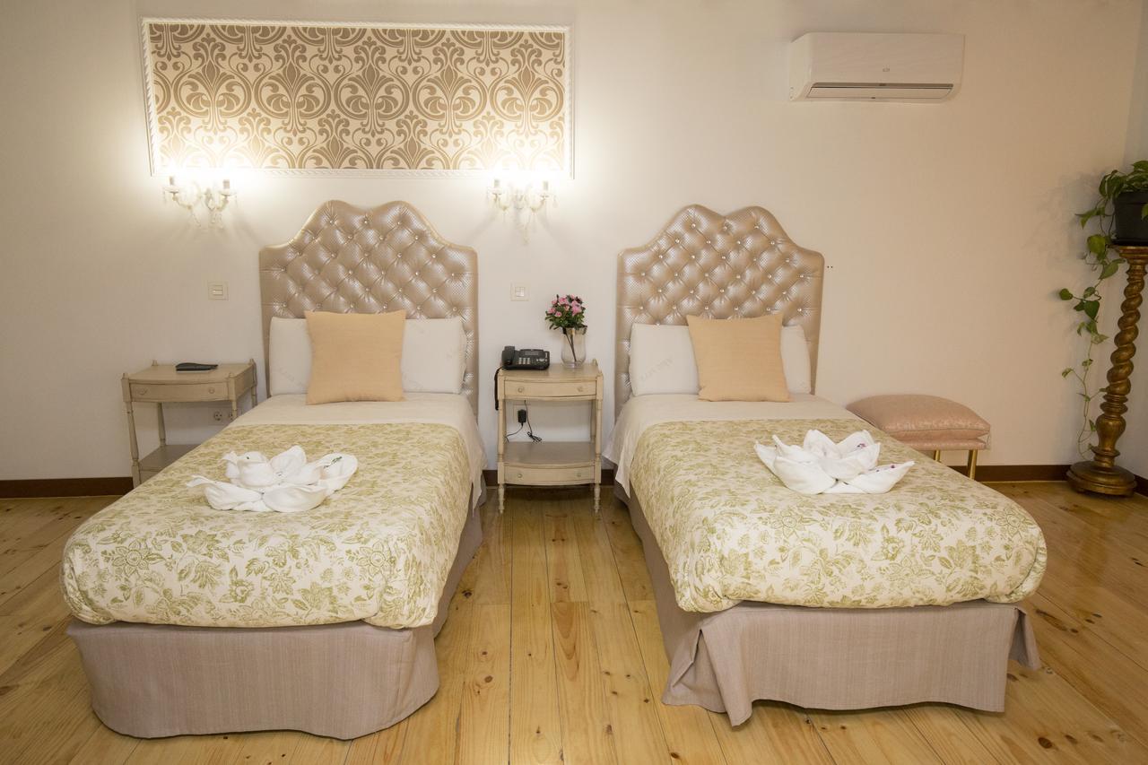 Quarto Interno com 2 Camas de Solteiro